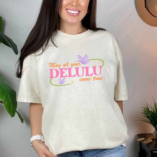 DELULU TEE